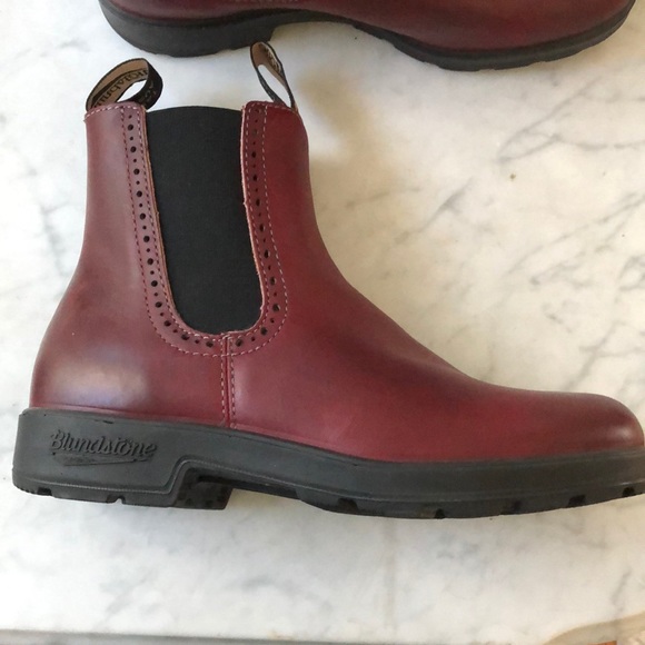 Blundstone Shoes - Blundstone boots size 6 1/2. In Australia USA 9/10